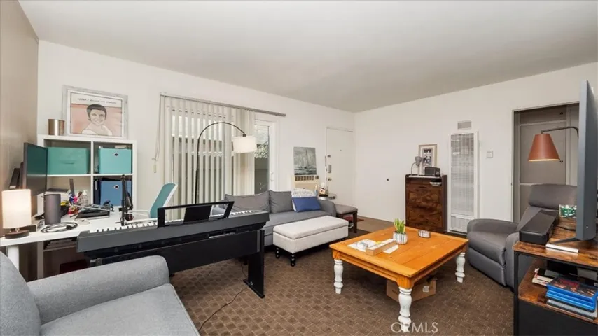 1112 Hope Street, South Pasadena, California 91030