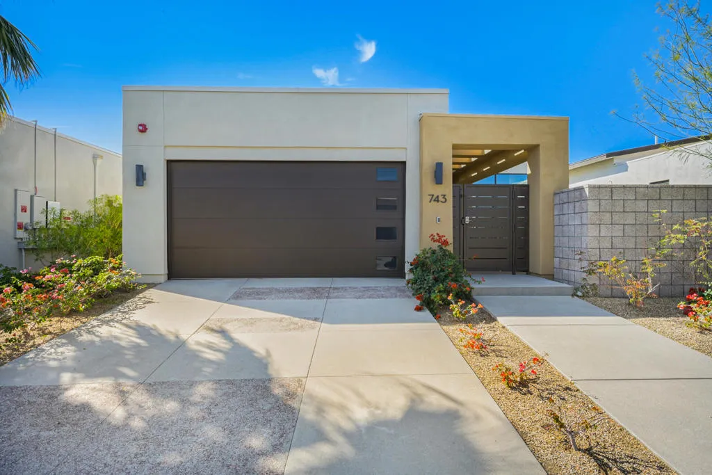 743 Fountain Drive, Palm Springs, California 92262 home-pic-39