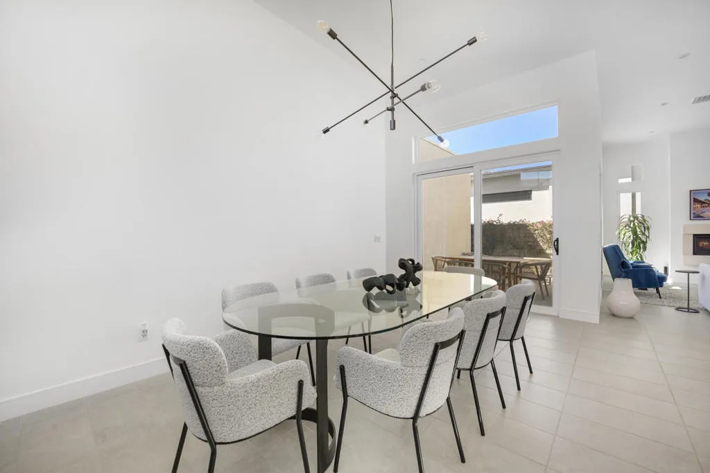 743 Fountain Drive, Palm Springs, California 92262 home-pic-13