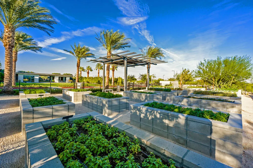 743 Fountain Drive, Palm Springs, California 92262 home-pic-41