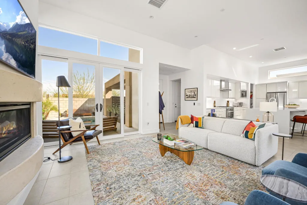 743 Fountain Drive, Palm Springs, California 92262 home-pic-5