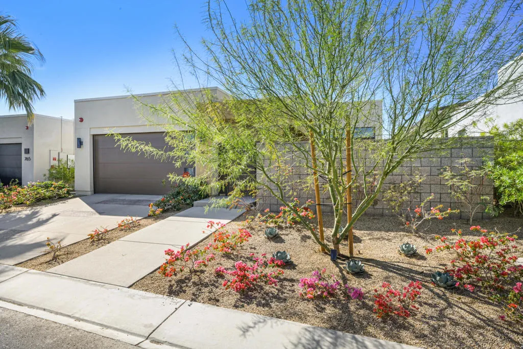 743 Fountain Drive, Palm Springs, California 92262 home-pic-38