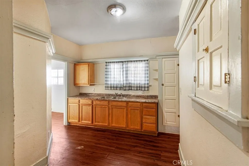 3417 4th Avenue, Los Angeles, California 90018 home-pic-33