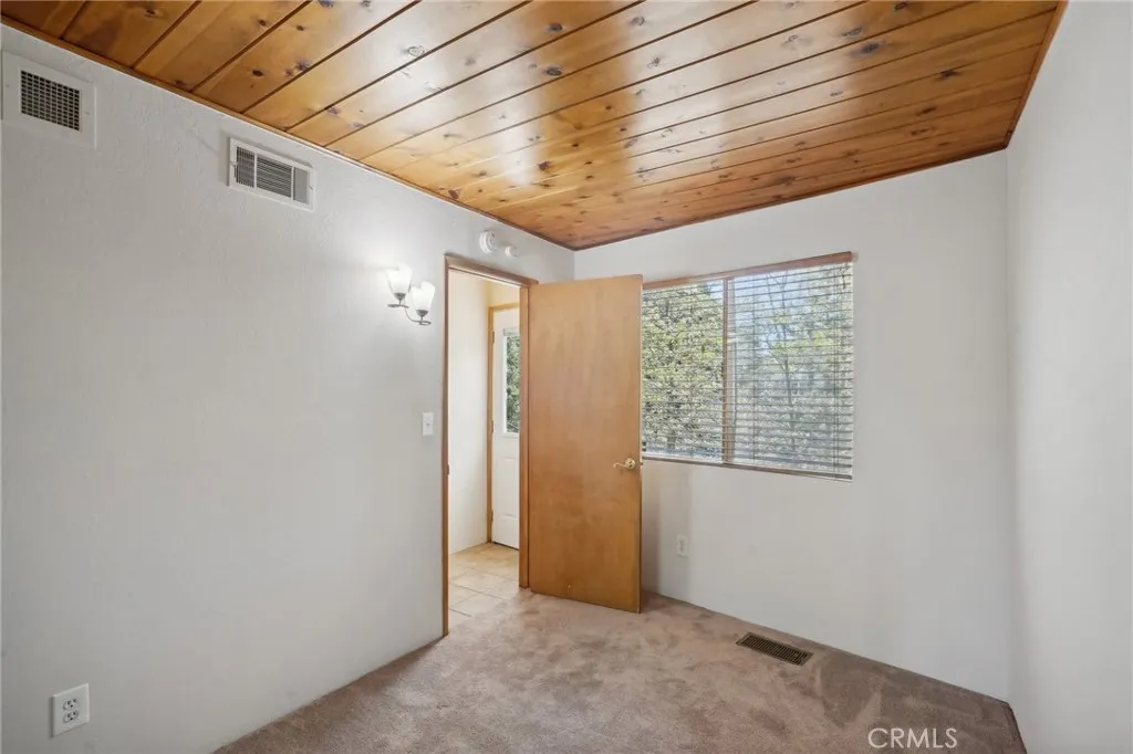 491 Violet Drive, Twin Peaks, California 92391 home-pic-16