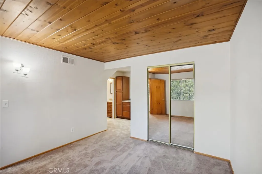 491 Violet Drive, Twin Peaks, California 92391 home-pic-10