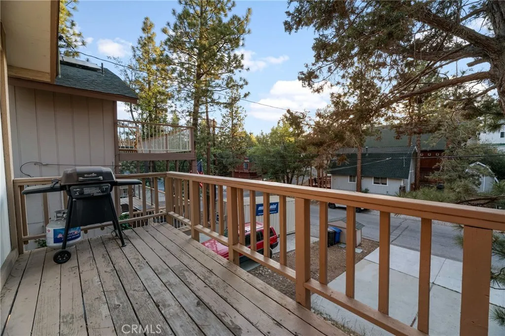 212 Vista Lane, Sugarloaf, California 92386 home-pic-15