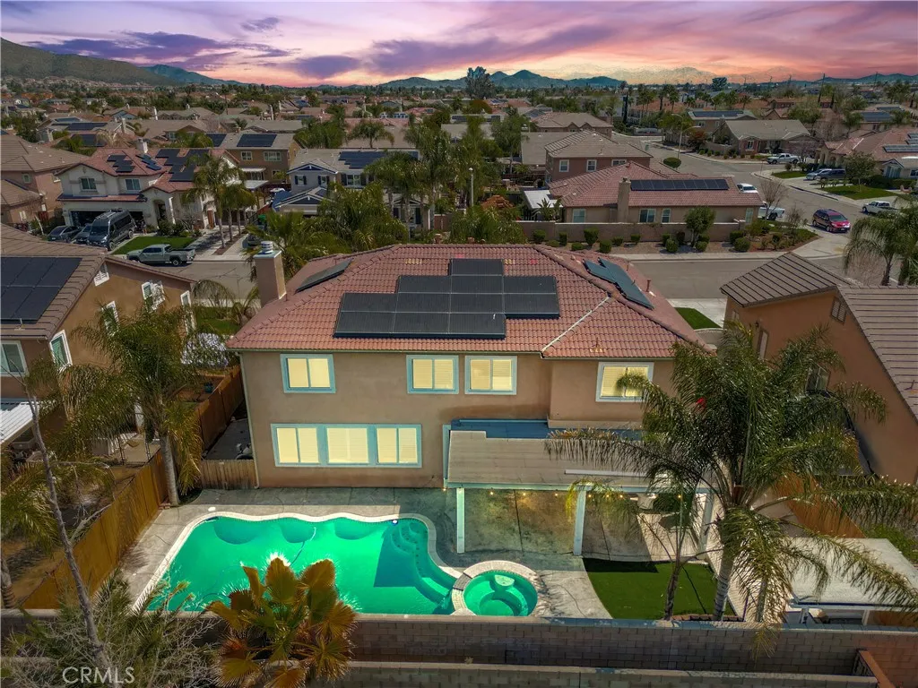 29851 Fox Creek Drive, Menifee, California 92586 home-pic-4