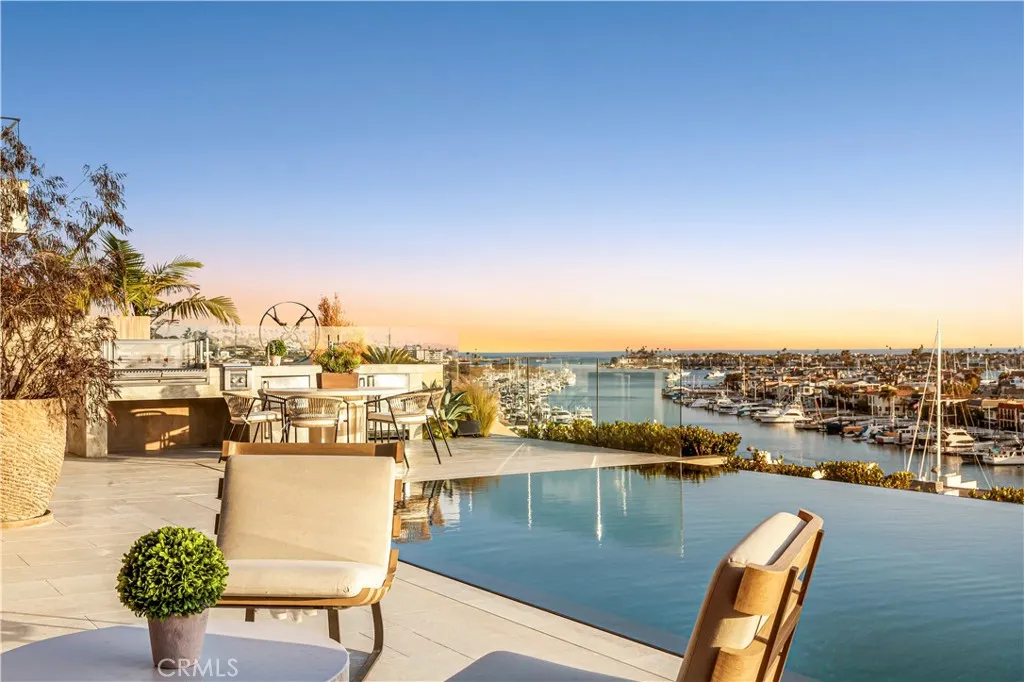 1231 Dolphin, Corona Del Mar, California 92625, 4 Bedrooms Bedrooms, ,7 BathroomsBathrooms,Residential,For Sale,Dolphin,NP25064250