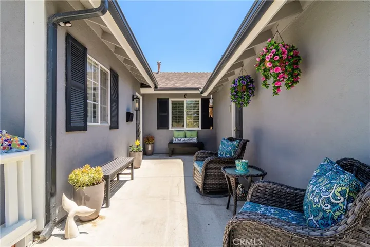 17692 Collins Circle, Huntington Beach, California 92647