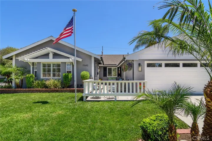 17692 Collins Circle, Huntington Beach, California 92647