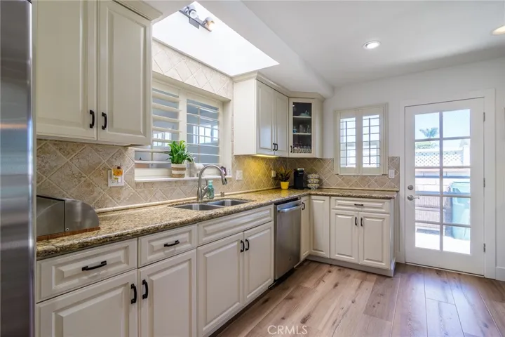 17692 Collins Circle, Huntington Beach, California 92647