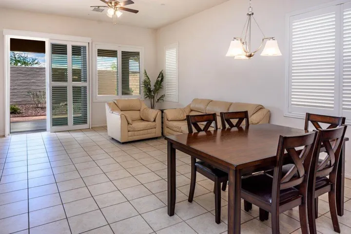 Treviso 43693 - 12.jpg-SMALL