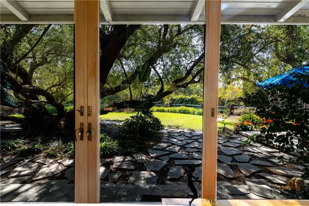 7 Cinnamon Lane, Rancho Palos Verdes, California 90275 home-pic-36