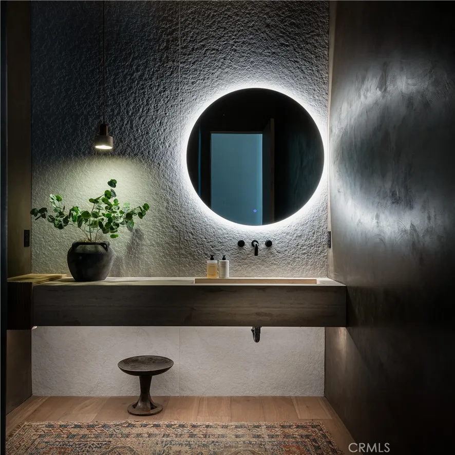 5824 Manton Avenue, Woodland Hills, California 91367 home-pic-24