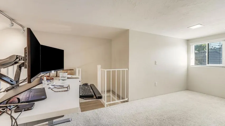 542 Via De La Valle H, Solana Beach, California 92075