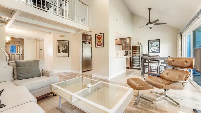 542 Via De La Valle H, Solana Beach, California 92075