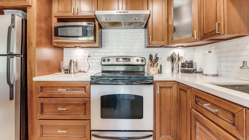 542 Via De La Valle H, Solana Beach, California 92075