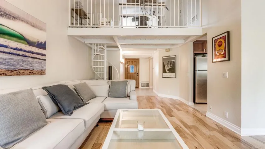 542 Via De La Valle H, Solana Beach, California 92075