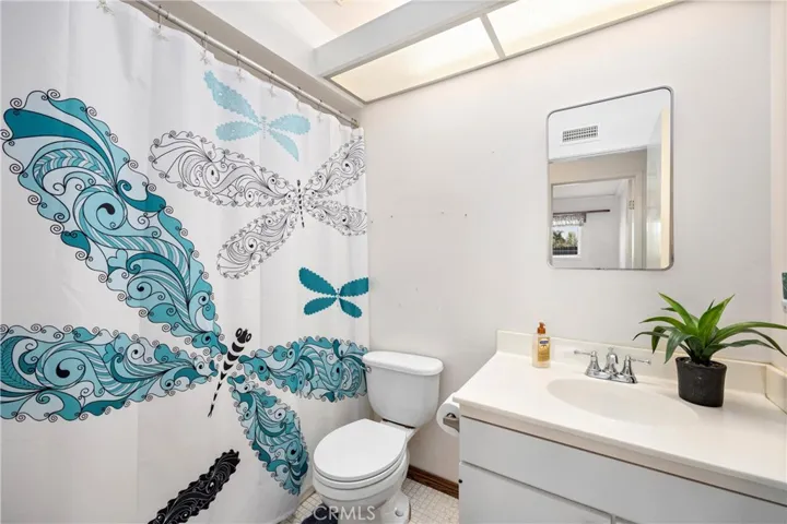 Bathroom with Shower/Tub