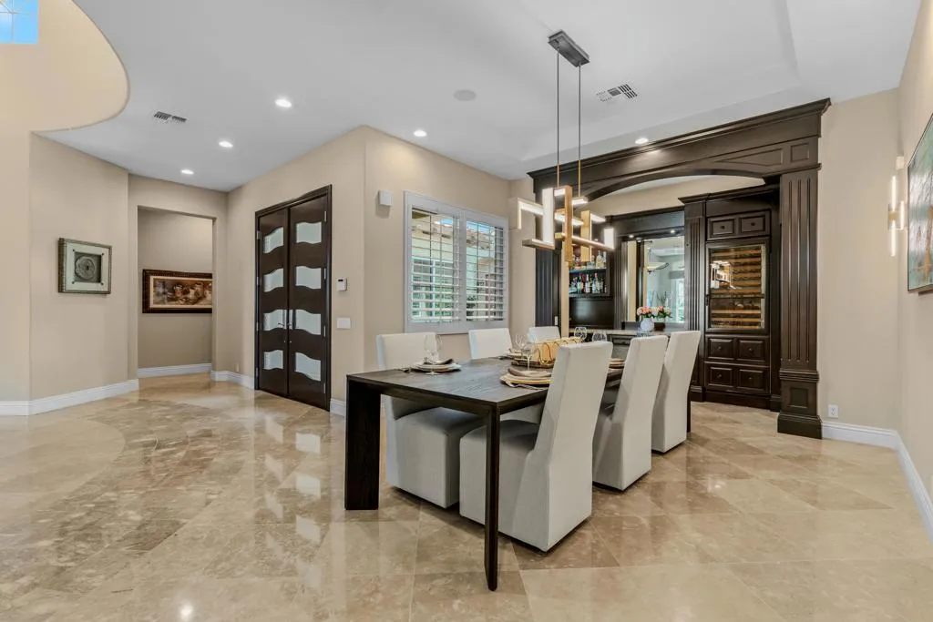 49568 Via Conquistador, La Quinta, California 92253 home-pic-10