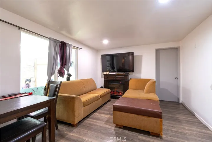 4015 Mountain # 27 Drive, San Bernardino, California 92407