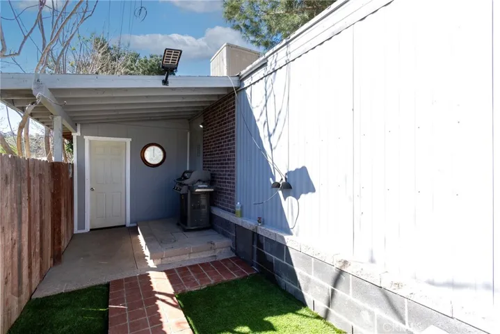 4015 Mountain # 27 Drive, San Bernardino, California 92407