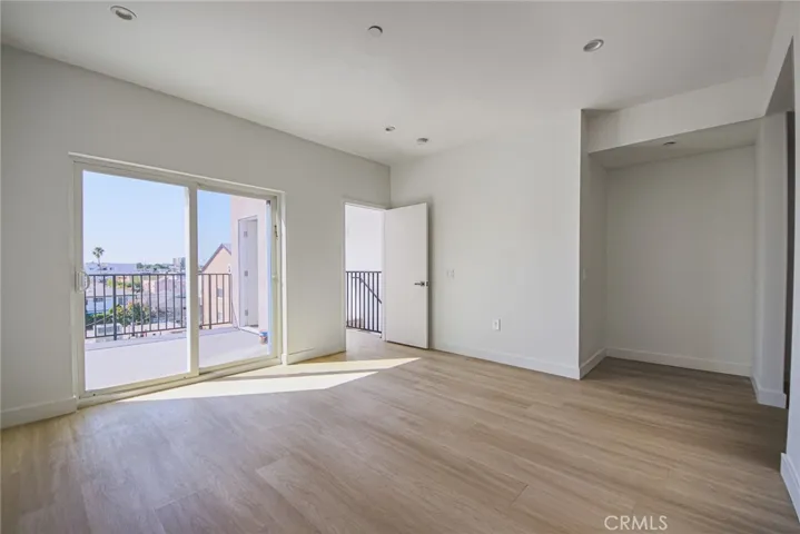 5263 Cartwright Avenue, North Hollywood, California 91601