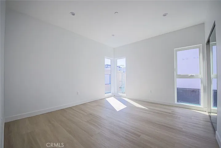 5263 Cartwright Avenue, North Hollywood, California 91601