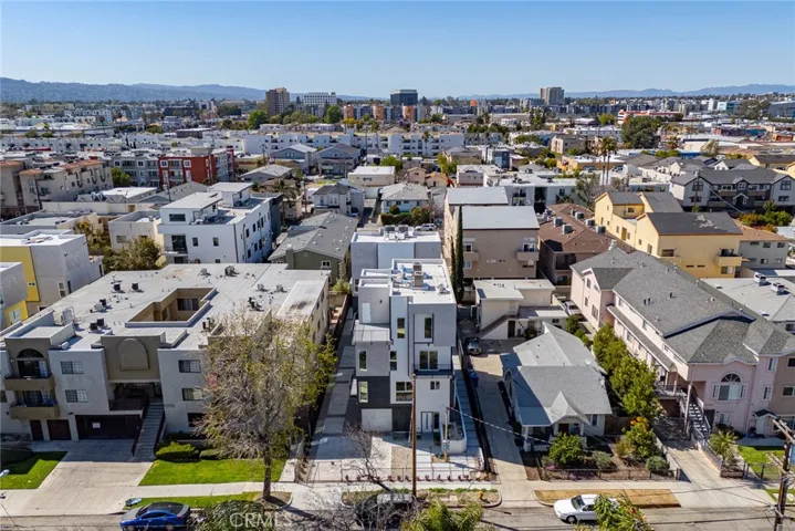 5263 Cartwright Avenue, North Hollywood, California 91601