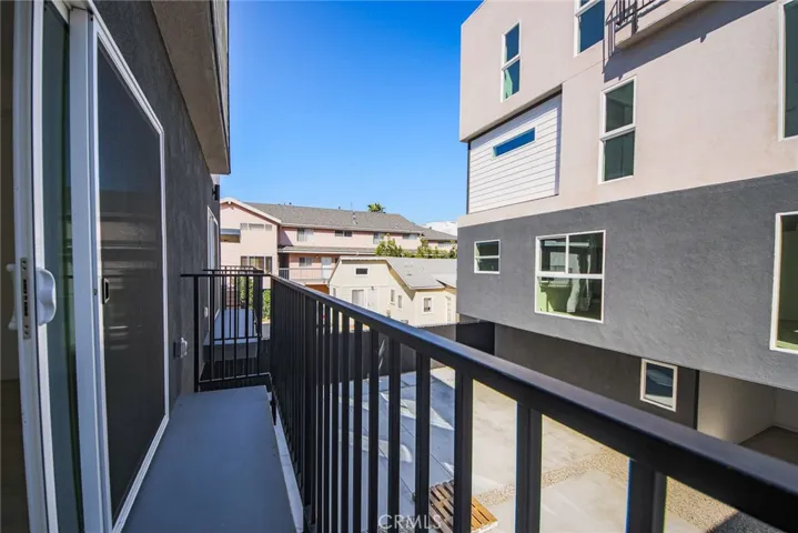 5263 Cartwright Avenue, North Hollywood, California 91601