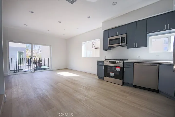 5263 Cartwright Avenue, North Hollywood, California 91601