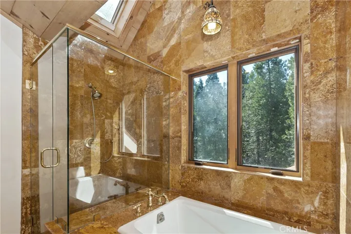 29388 Hook Creek Road, Cedar Glen, California 92321