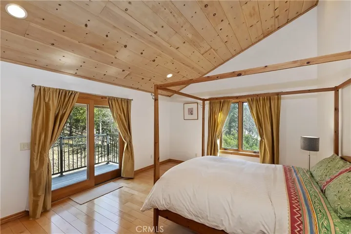 29388 Hook Creek Road, Cedar Glen, California 92321