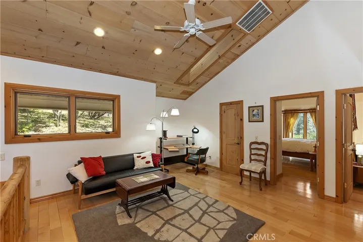 29388 Hook Creek Road, Cedar Glen, California 92321