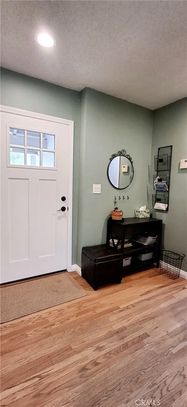 3330 Lynoak Drive, Claremont, California 91711 home-pic-2