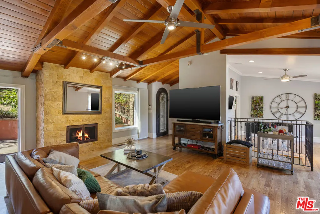 3310 Bennett Drive, Los Angeles, California 90068 home-pic-11