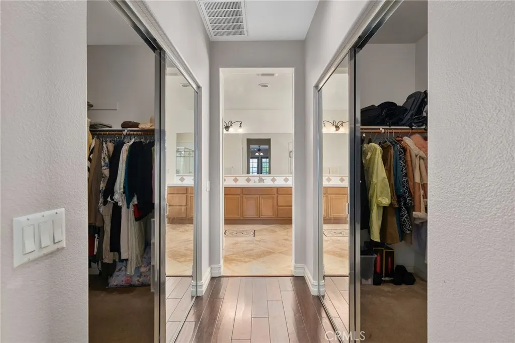 8224 Fieldstream Court, Eastvale, California 92880 home-pic-38