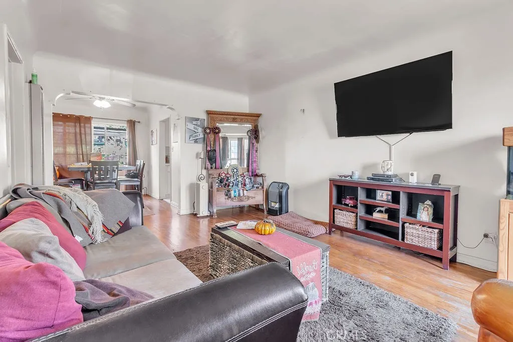 4317 Multnomah Street, Los Angeles, California 90032 home-pic-4