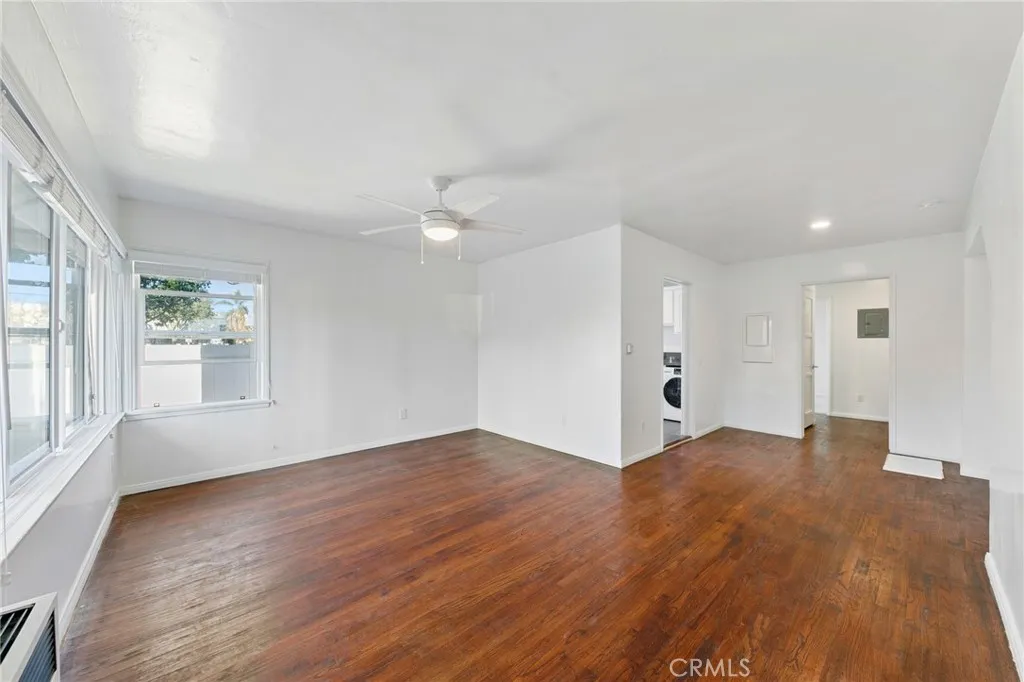 5120 E Livingston Drive, Long Beach, California 90803 home-pic-5