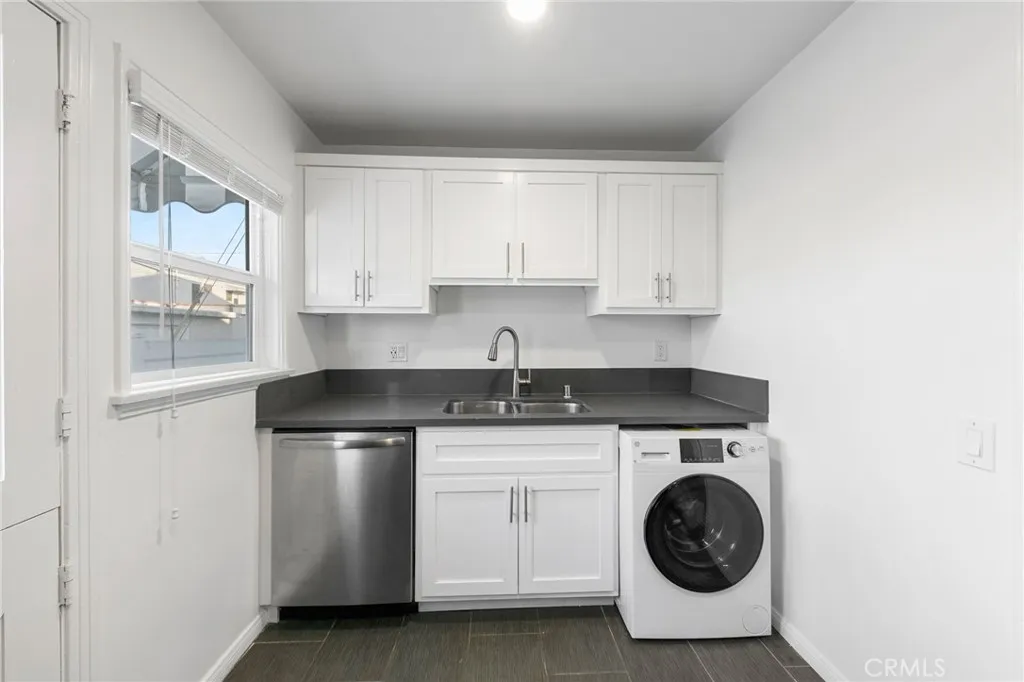 5120 E Livingston Drive, Long Beach, California 90803 home-pic-6