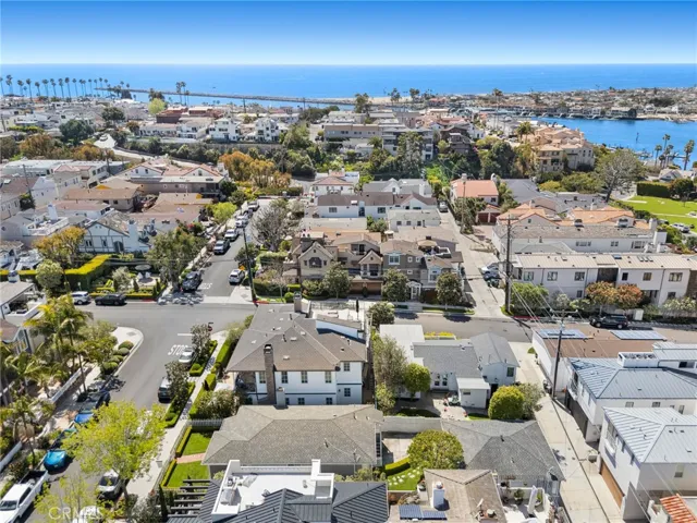 425 Dahlia Avenue, Corona Del Mar, California 92625