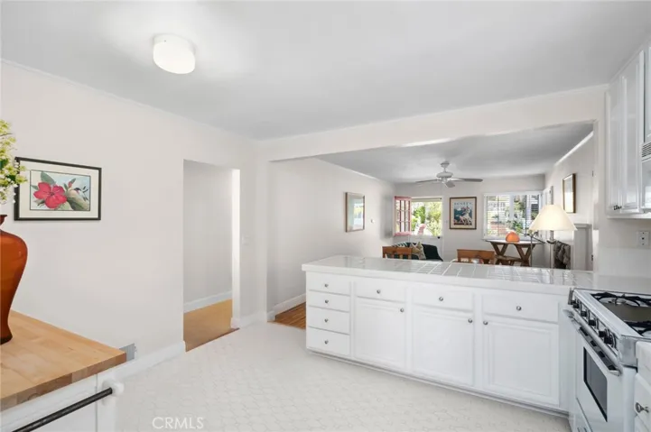 425 Dahlia Avenue, Corona Del Mar, California 92625