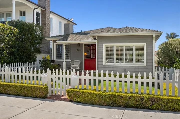 425 Dahlia Avenue, Corona Del Mar, California 92625