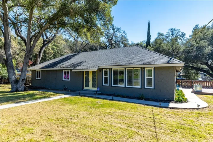 7220 San Andres Avenue, Atascadero, California 93422