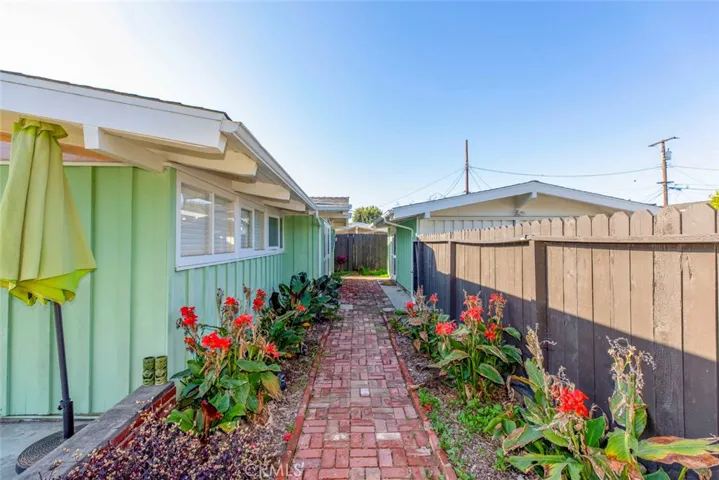 3315 Stevely Avenue, Long Beach, California 90808