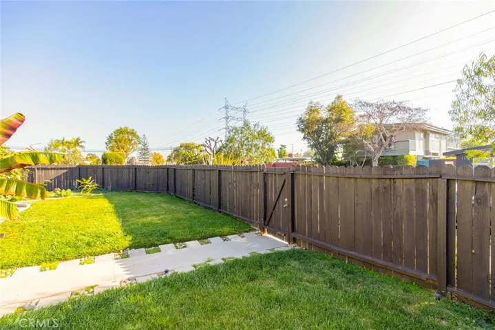 3315 Stevely Avenue, Long Beach, California 90808