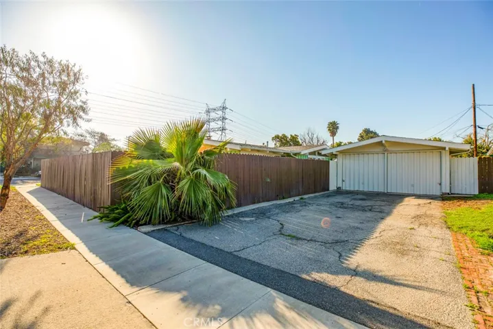 3315 Stevely Avenue, Long Beach, California 90808
