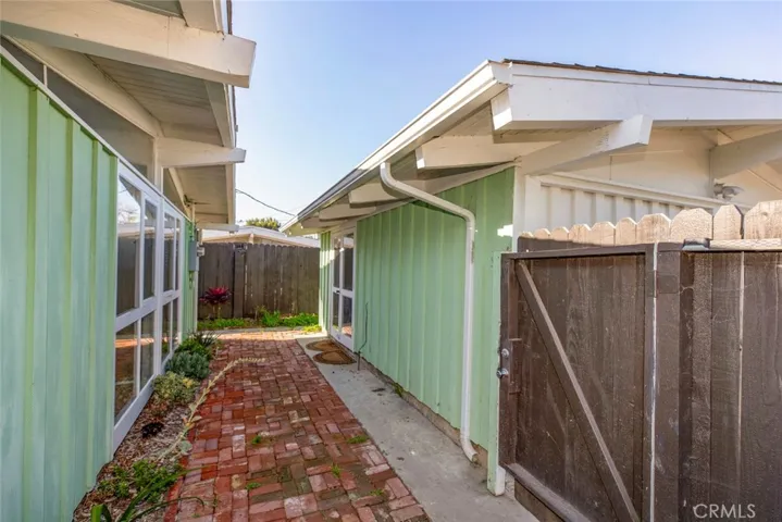 3315 Stevely Avenue, Long Beach, California 90808