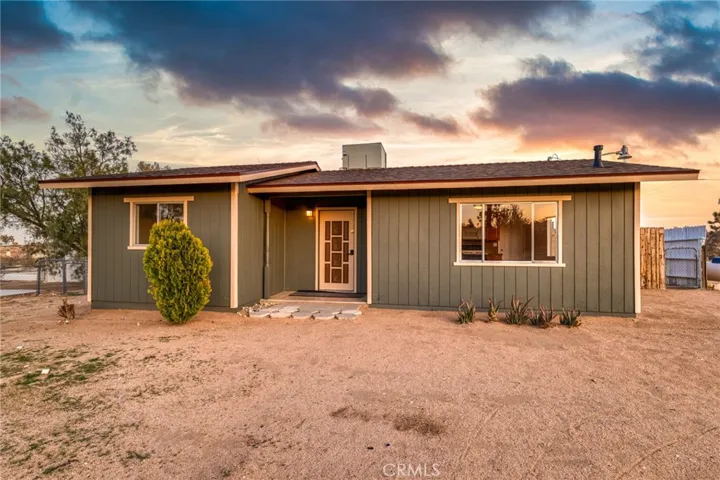 733 Delgada Avenue, Yucca Valley, California 92284