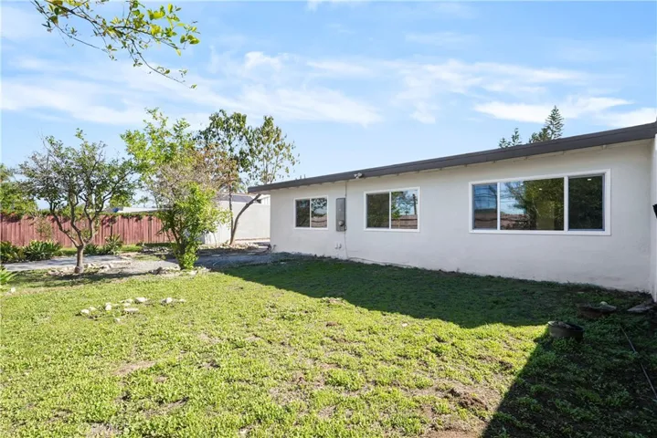 12586 Warbler Avenue, Grand Terrace, California 92313